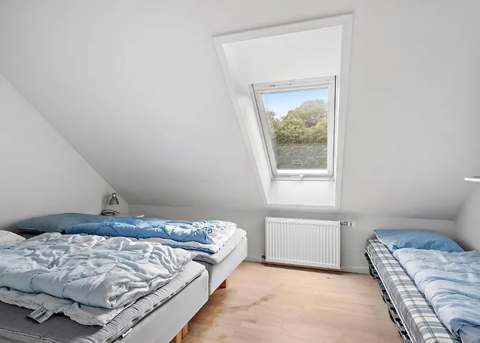 Apartment 3 Bedroom In