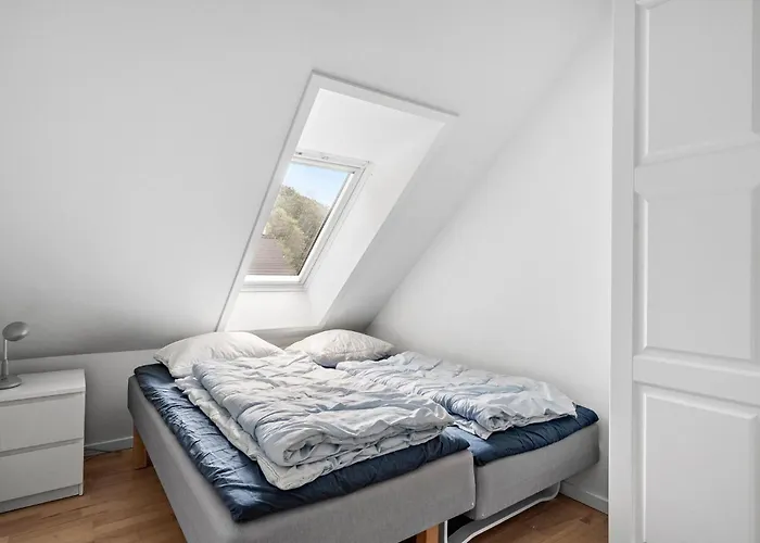 Apartment 3 Bedroom In Nimtofte