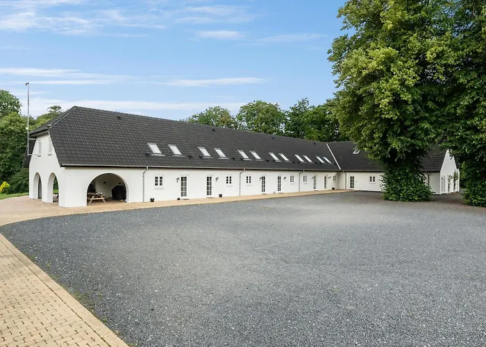 3 Bedroom In Apartment